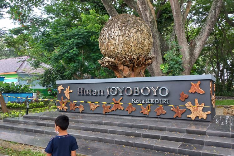 hutan joyoboyo kediri